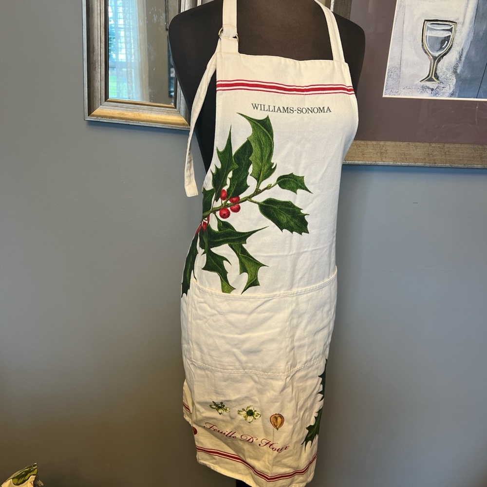 Williams/Sonoma white holly berry apron